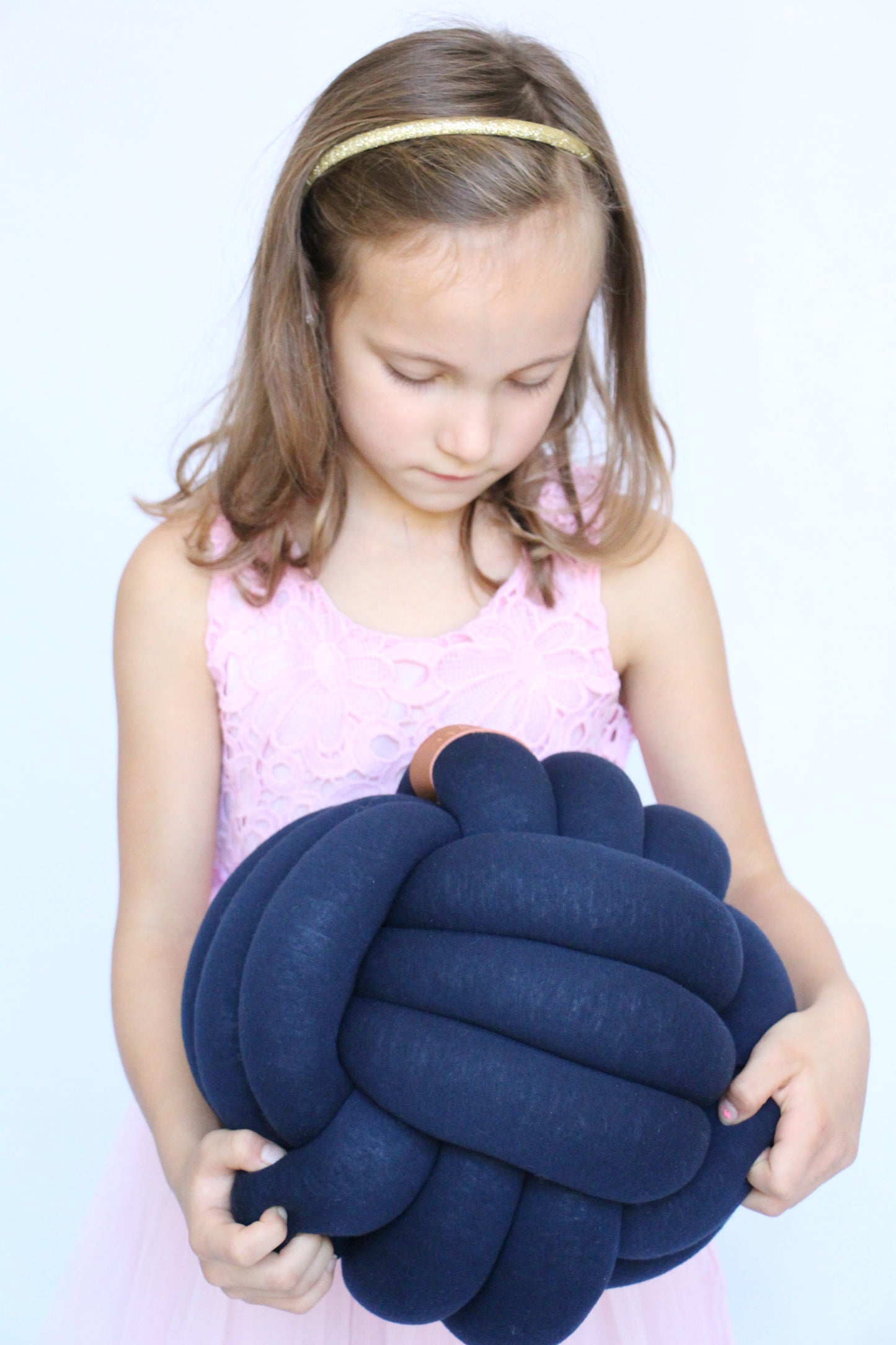 Grande Sphere Knot Pillow